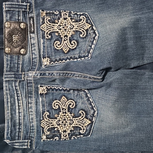 Miss Me Boot cut Jeans with Crosses Size 26 - Picture 7 of 8
